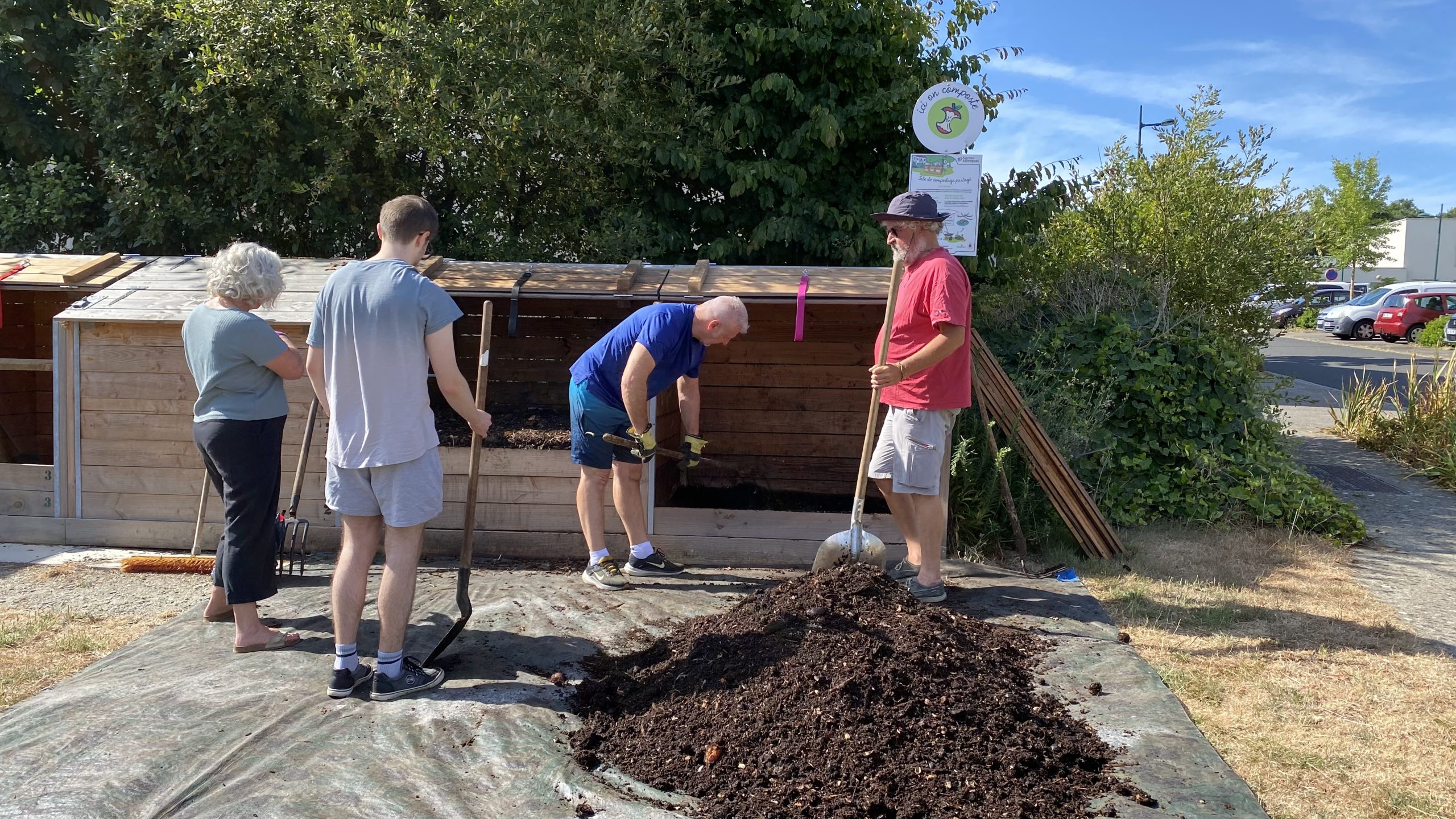 Découverte du compostage et du jardin partagés – Don de compost-