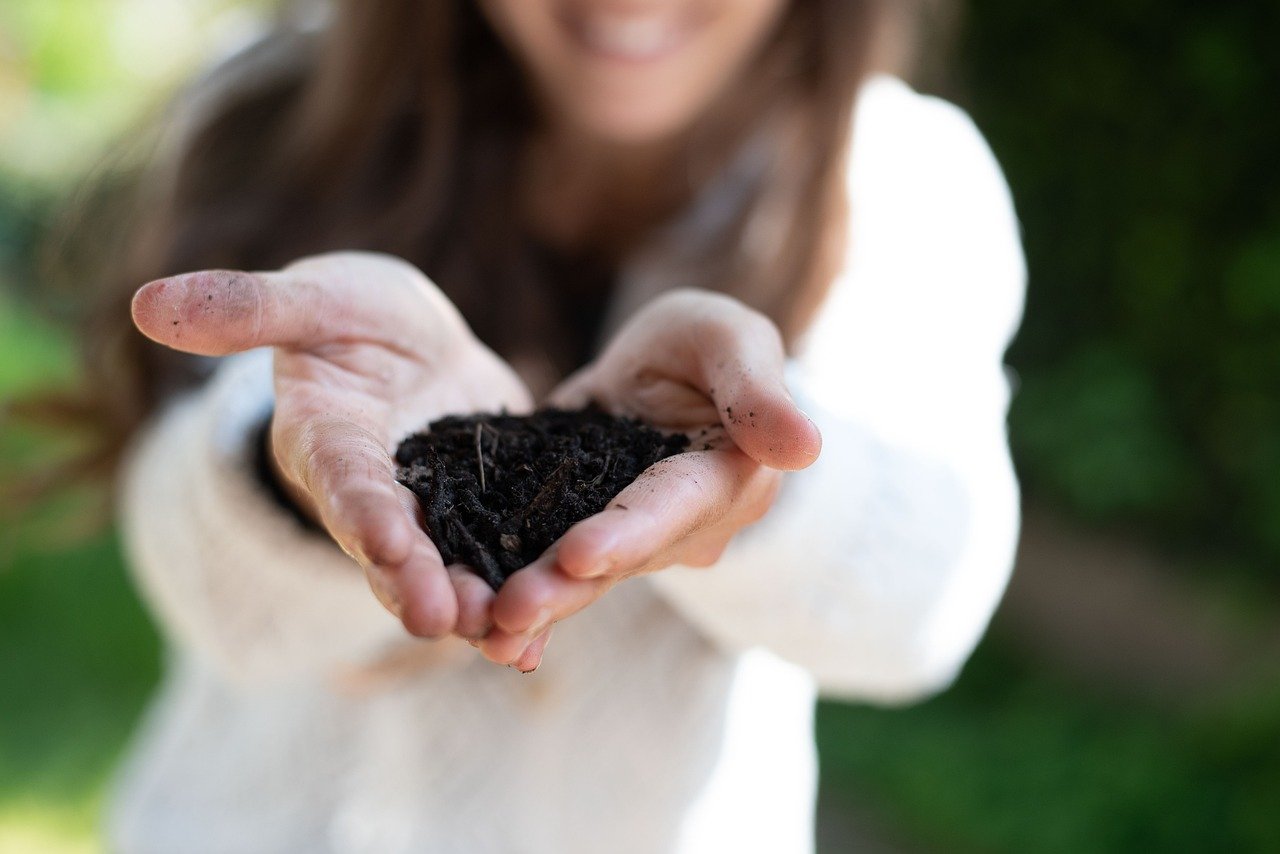 Distribution de compost et composteurs