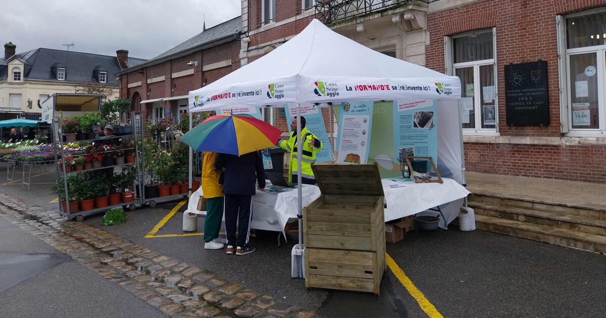 STAND DE SENSIBILISATION AU TRI DES DECHETS ALIMENTAIRES